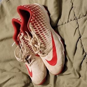 Nike softball cleats